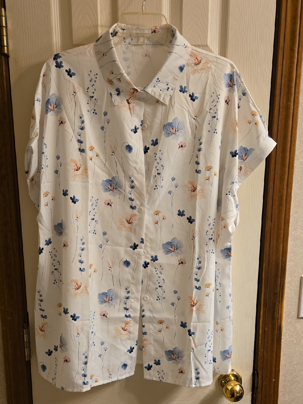 White Floral Button-Up Short Sleeve Shirt